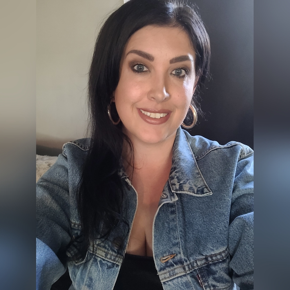 Meet your Posher, Megan